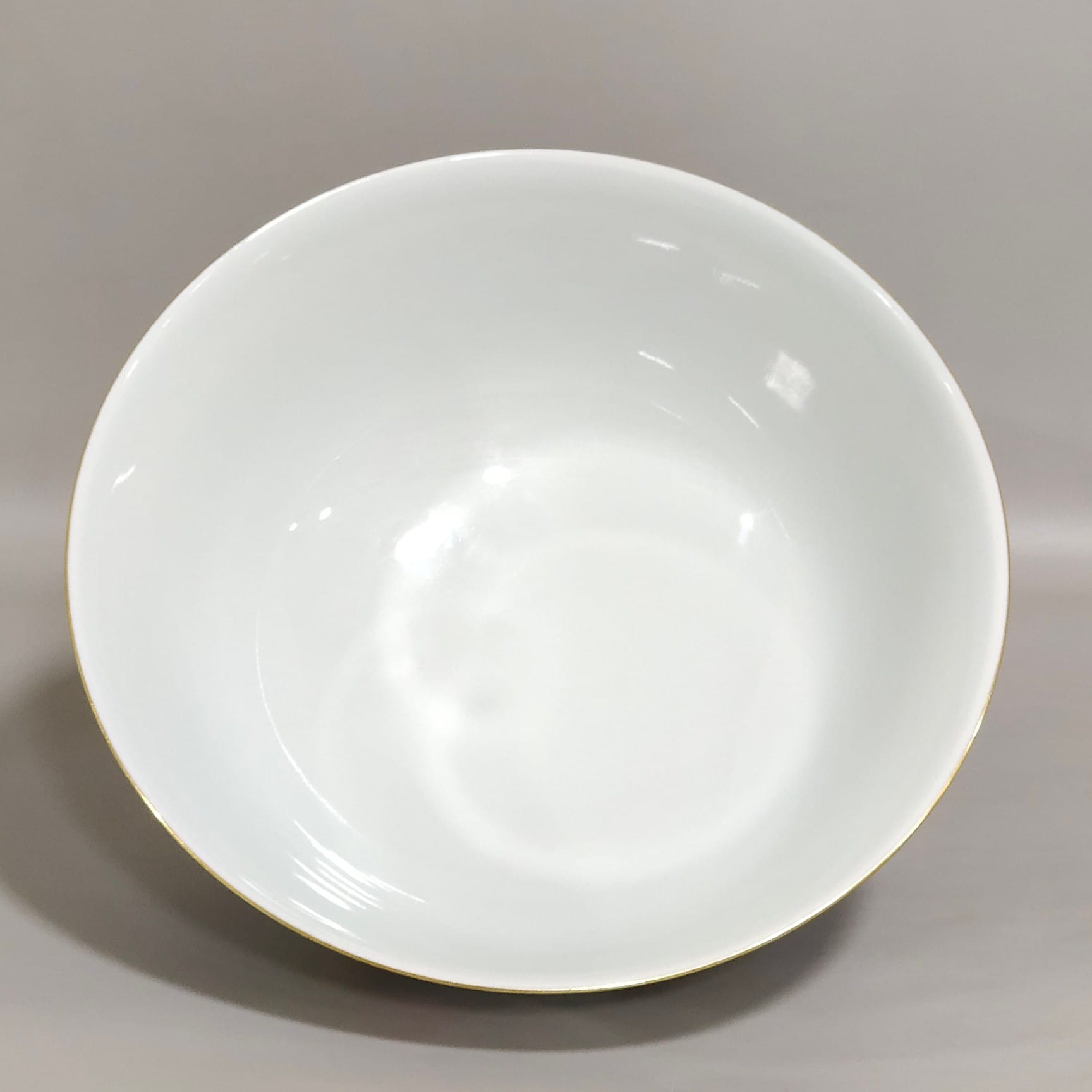 Chinese famille rose porcelain bowl pair