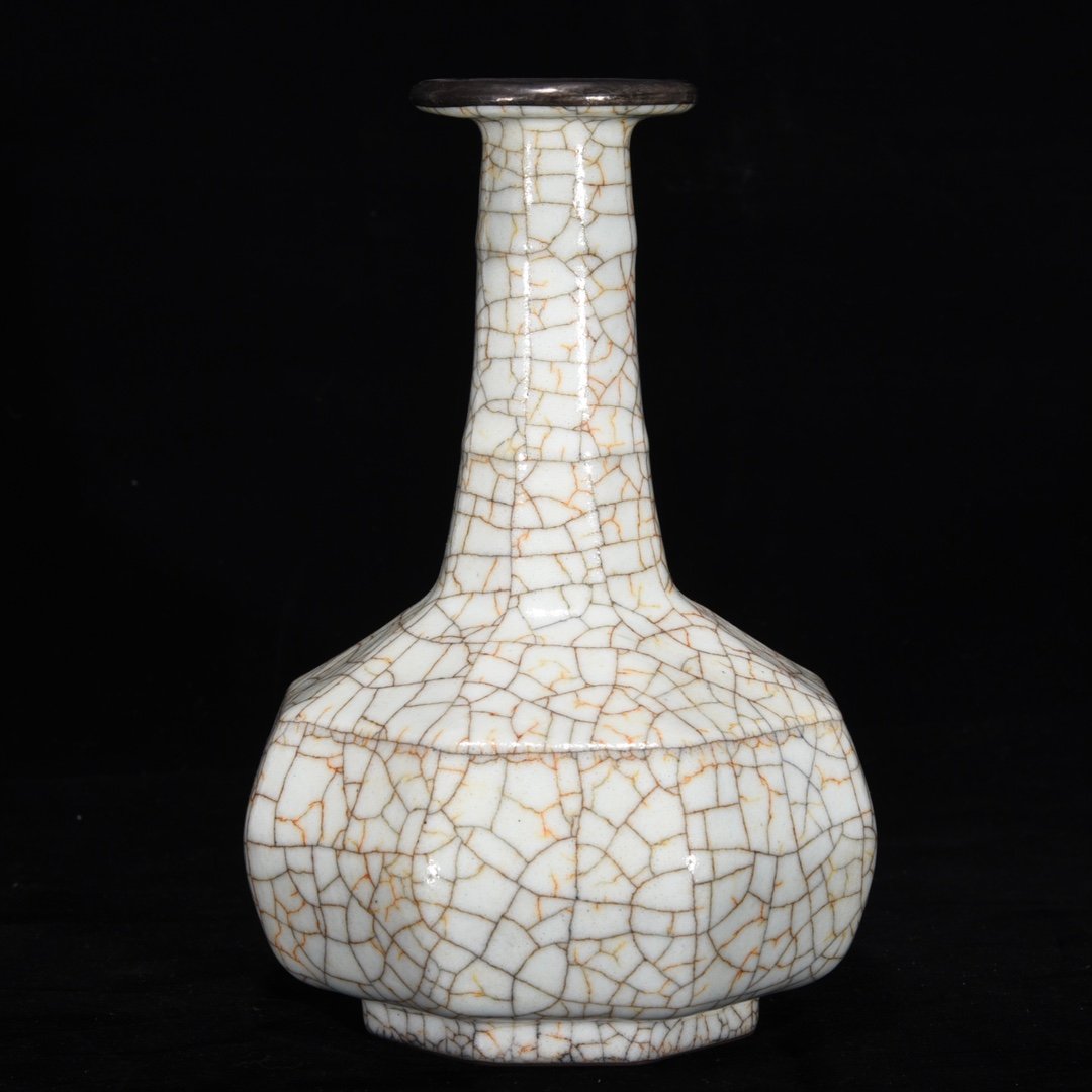 Chinese ge kiln porcelain vase