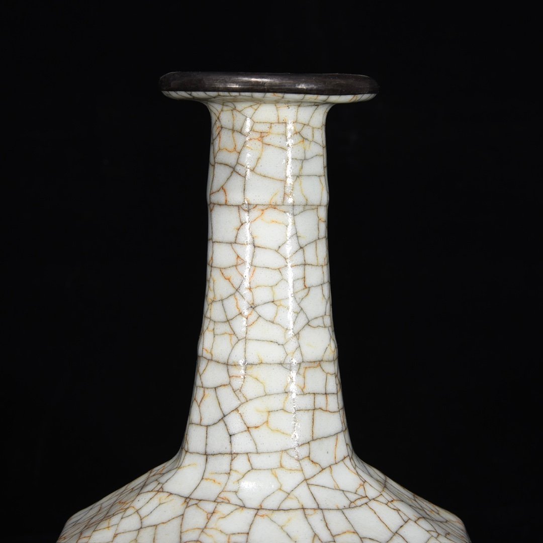 Chinese ge kiln porcelain vase