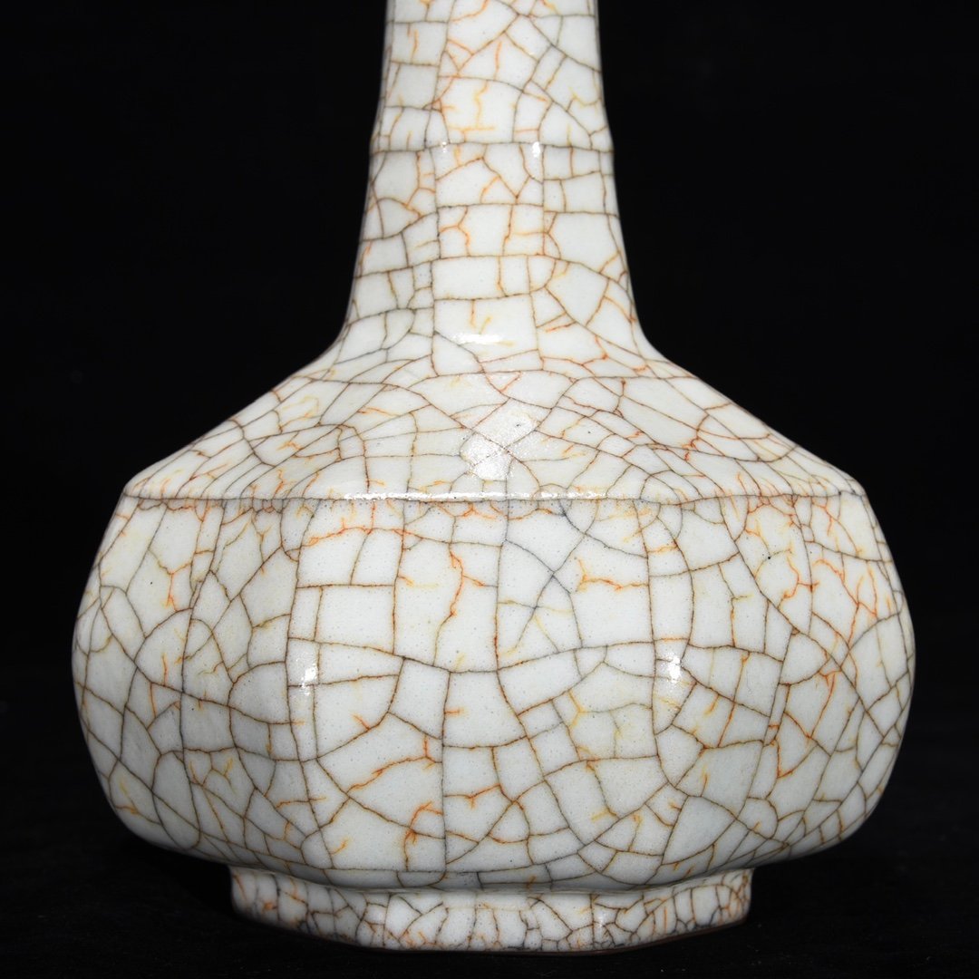 Chinese ge kiln porcelain vase
