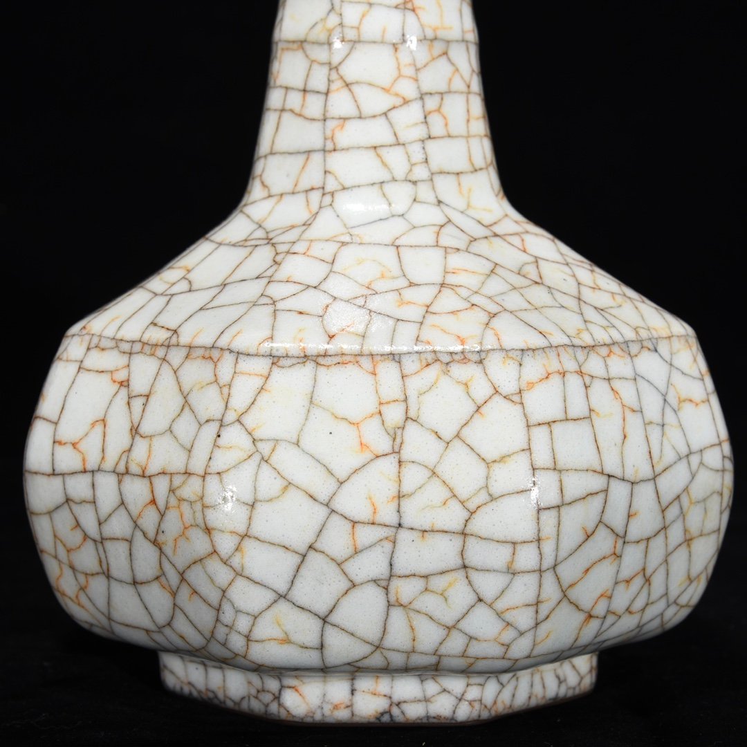 Chinese ge kiln porcelain vase