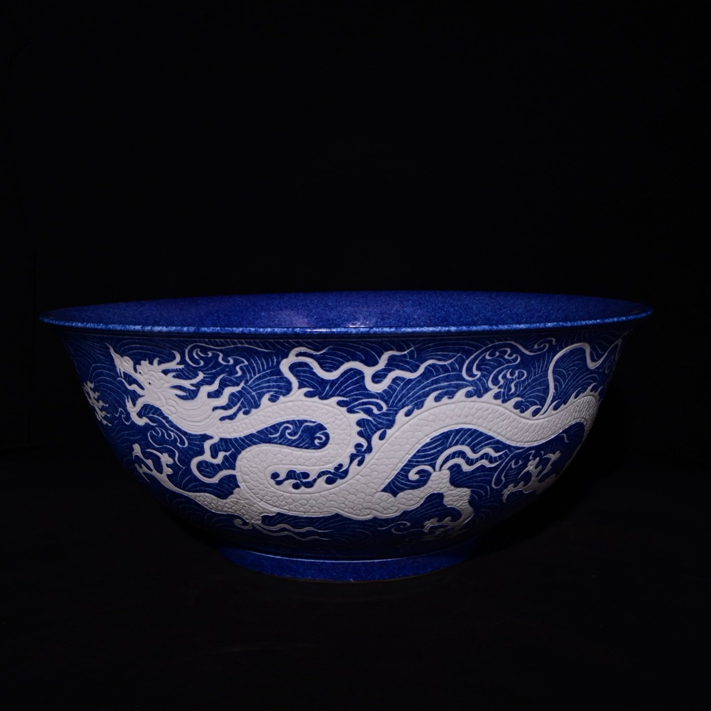 Chinese blue and white porcelain large bowl