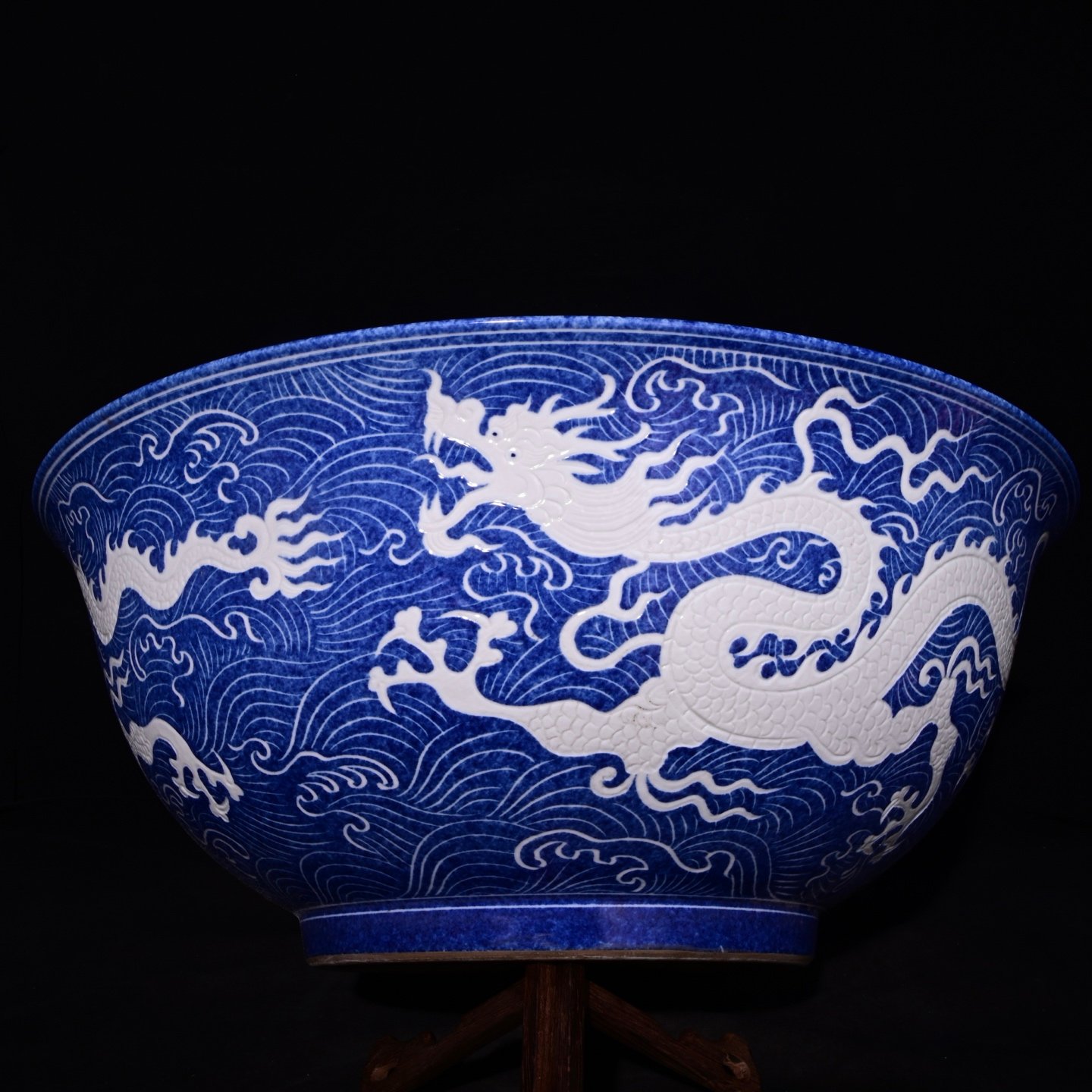 Chinese blue and white porcelain large bowl