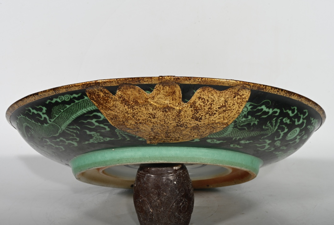 Chinese black and green porcelain plate