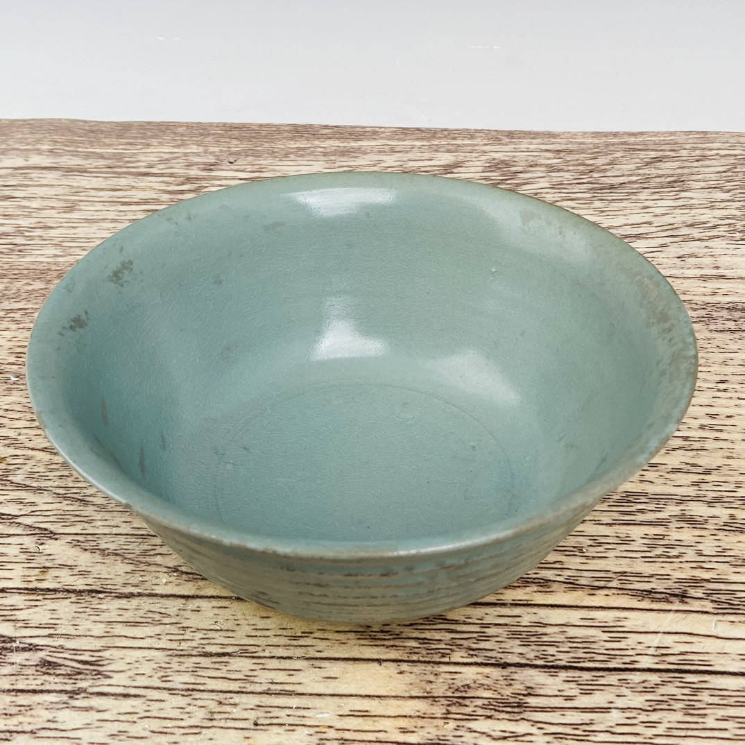 Chinese ru kiln porcelain bowl
