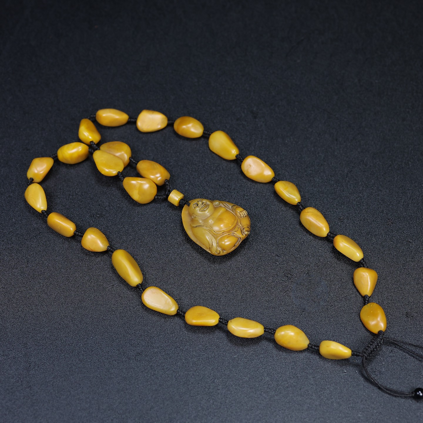 Chinese natural shoushan stone carved necklace