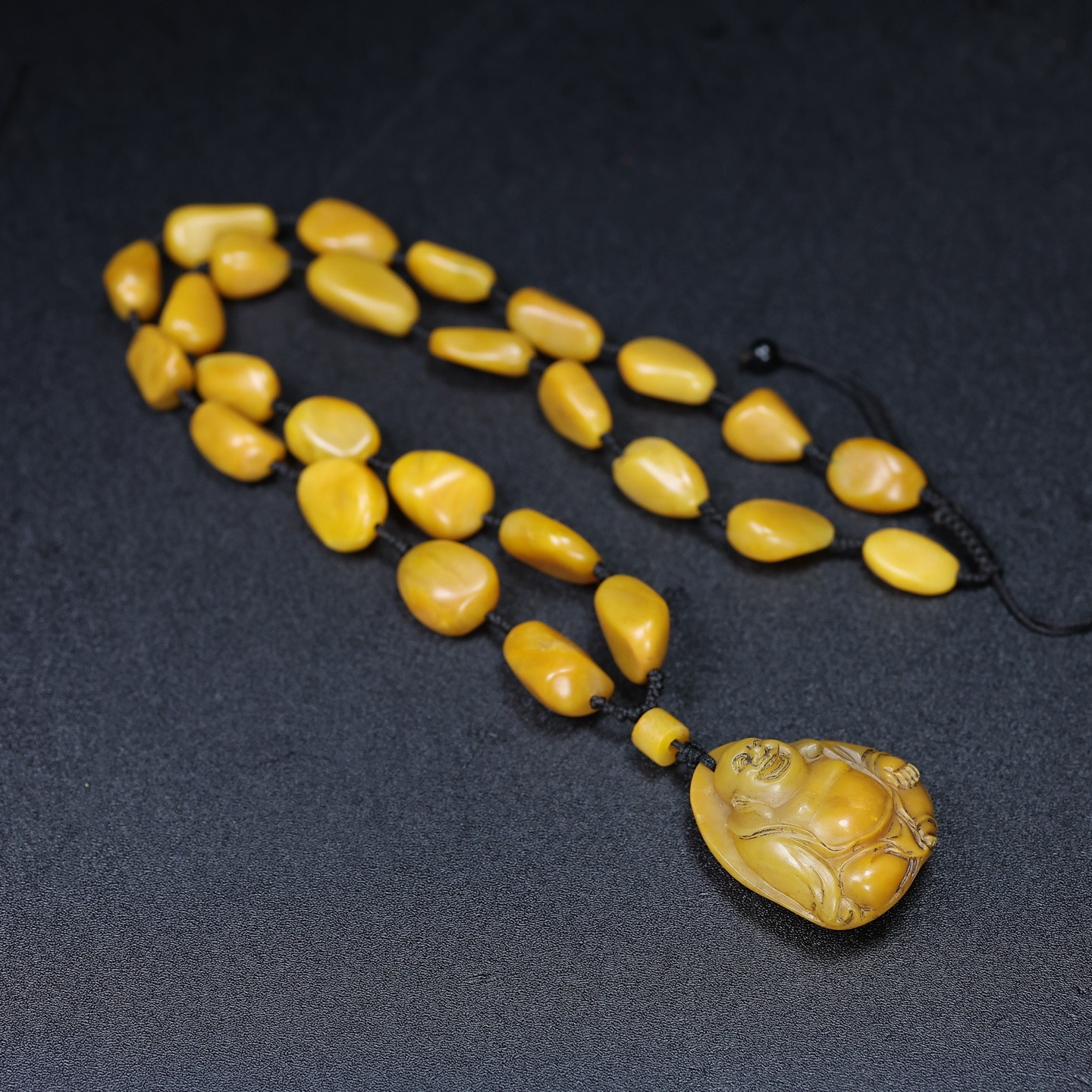 Chinese natural shoushan stone carved necklace