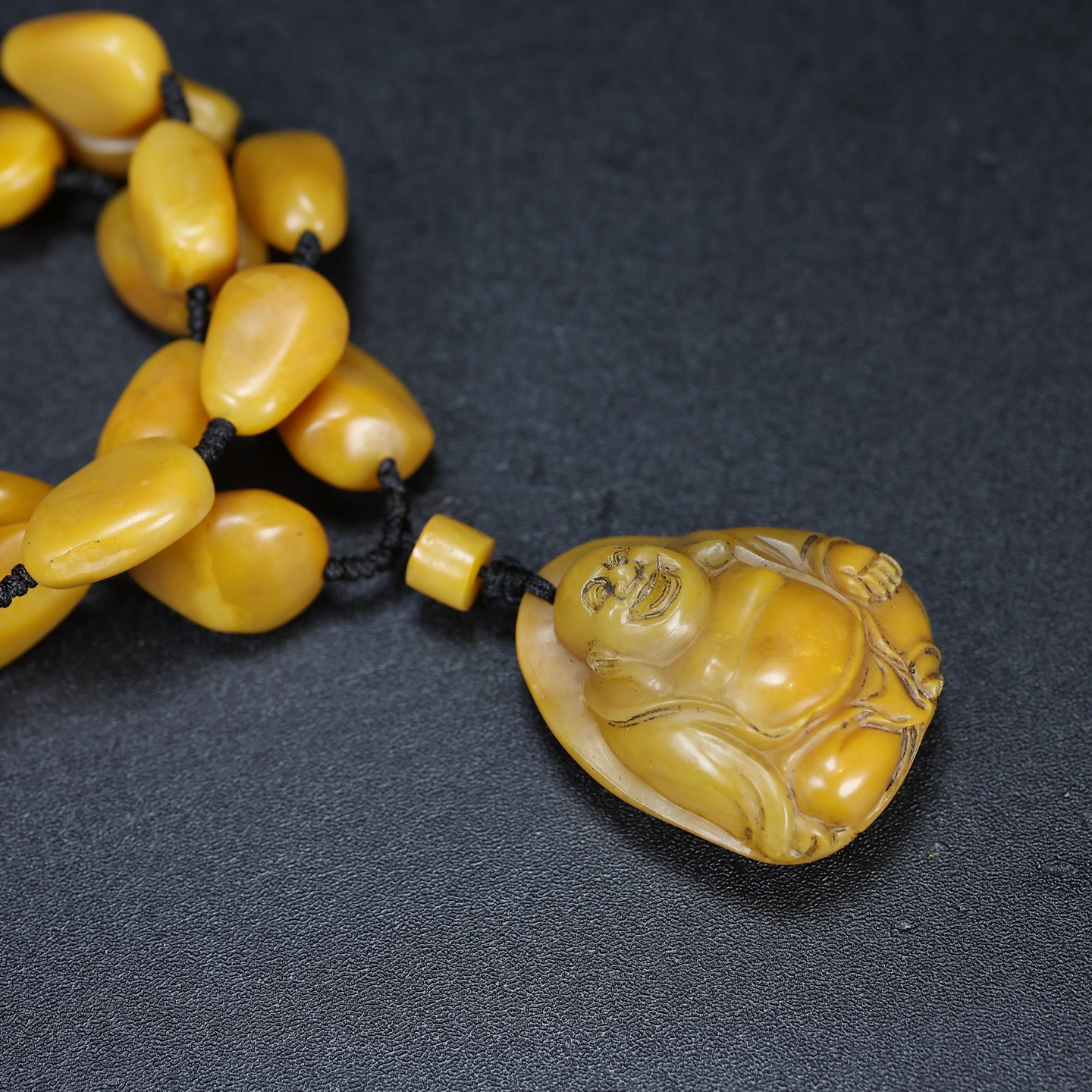 Chinese natural shoushan stone carved necklace