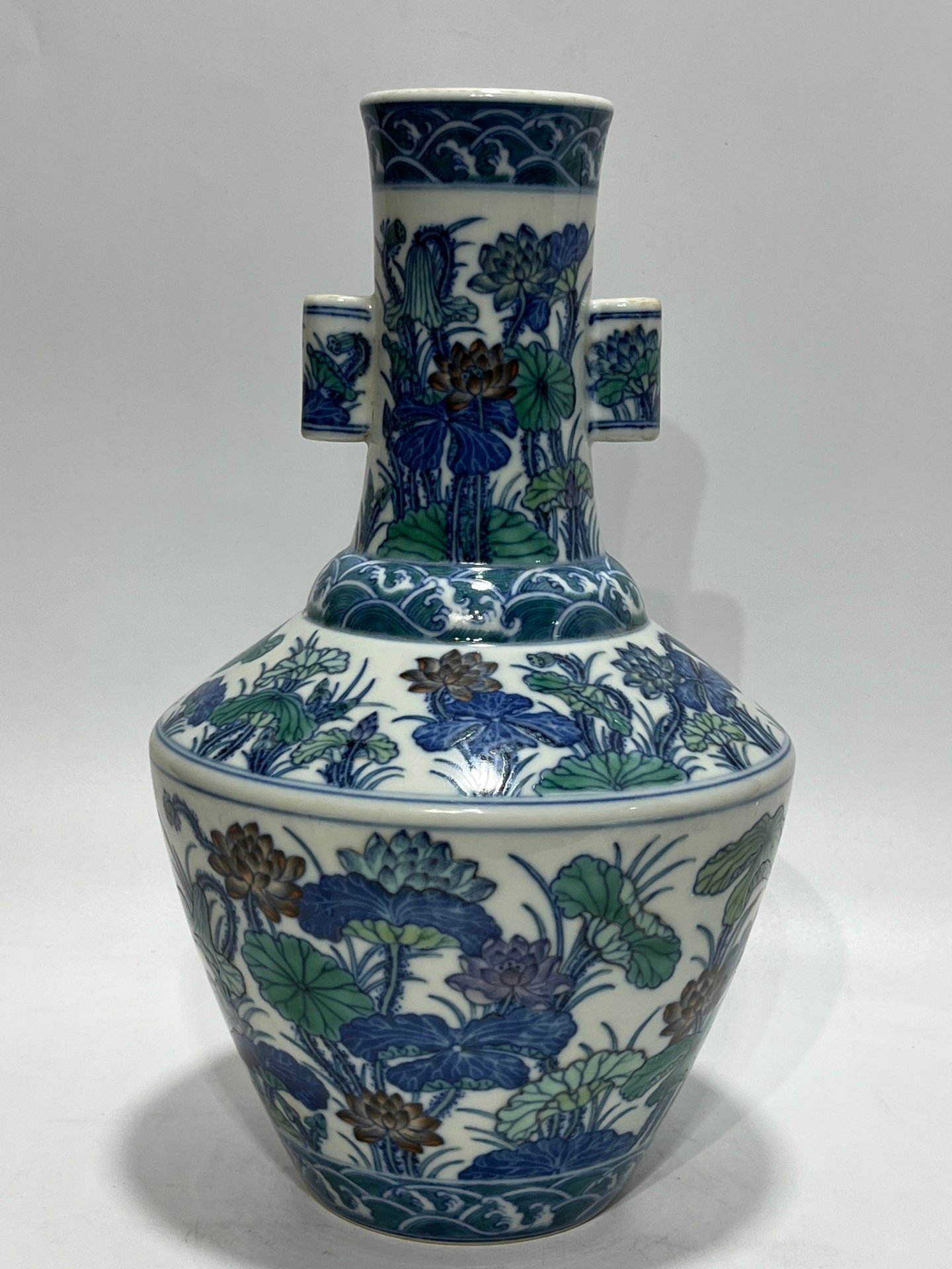 Qing Dynasty Qianlong Doucai Lotus Amphora