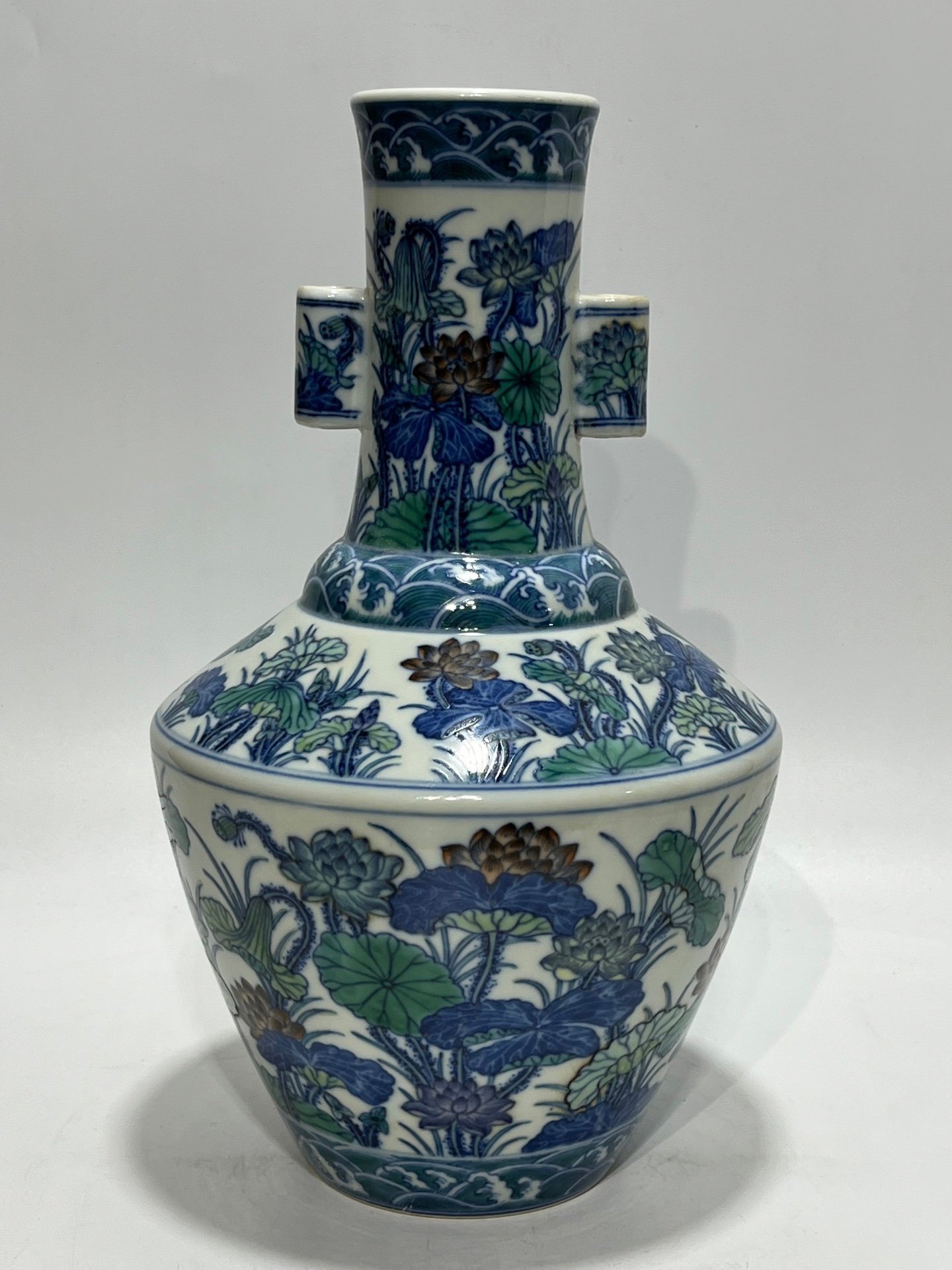 Qing Dynasty Qianlong Doucai Lotus Amphora