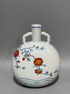 Ming Dynasty Qianlong Chenghua period moon-wrapped vase