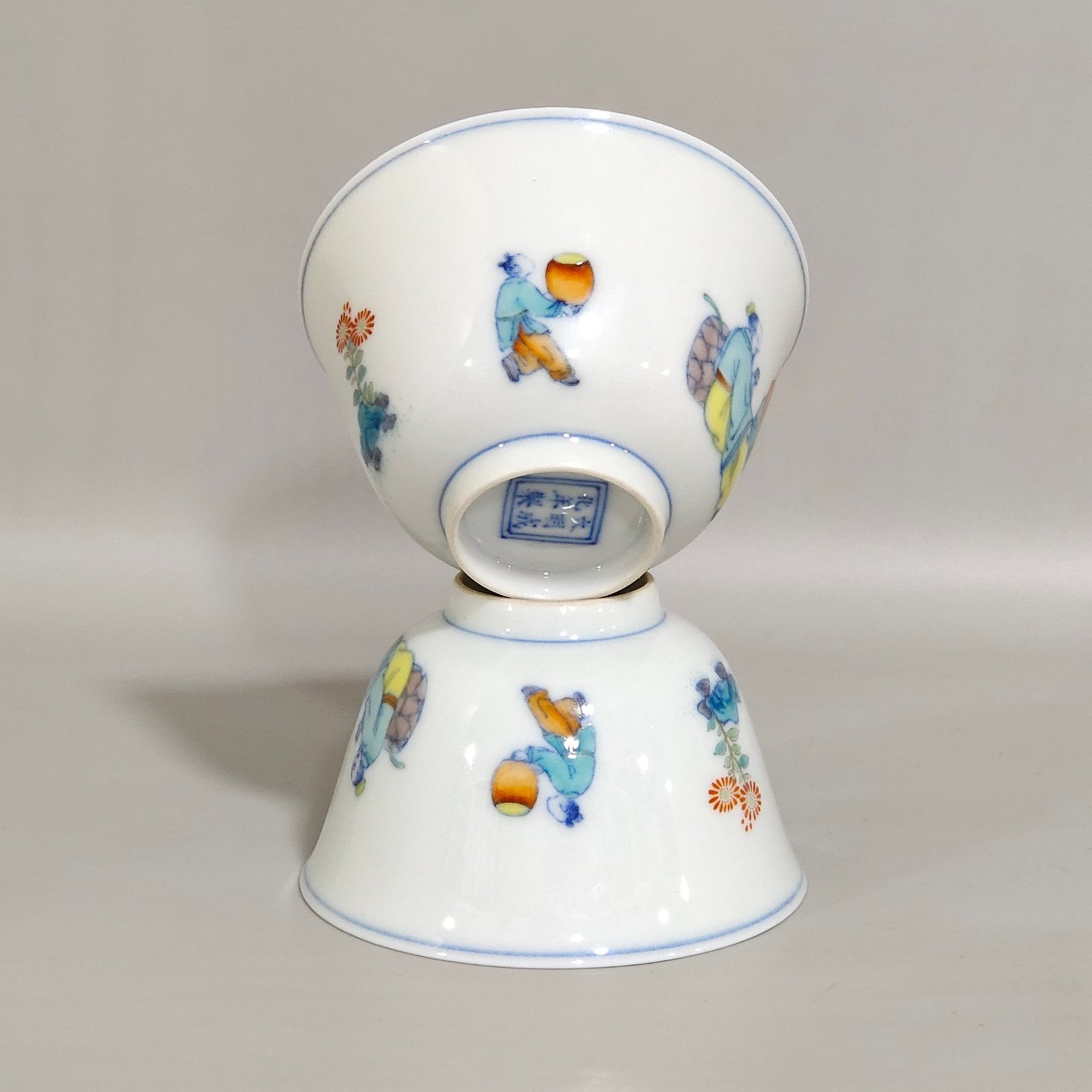 Ming Dynasty Qianlong Chenghua annual sustenance doucai character story Gao Shitu cup
