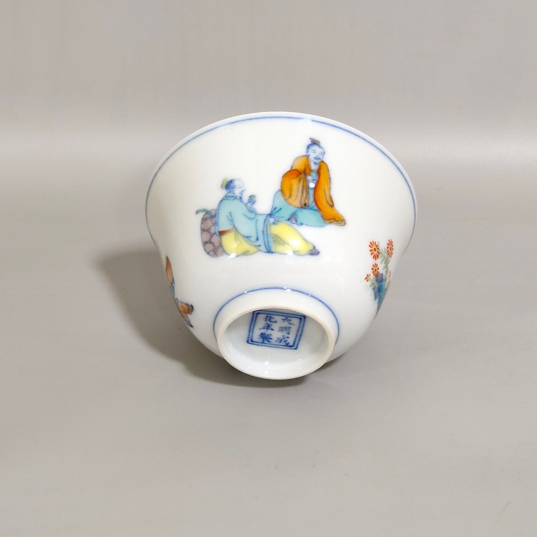 Ming Dynasty Qianlong Chenghua annual sustenance doucai character story Gao Shitu cup