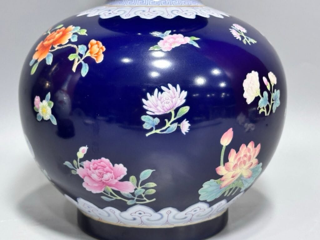 Qing Dynasty Qianlong blue-glazed pastel floral gourd vase