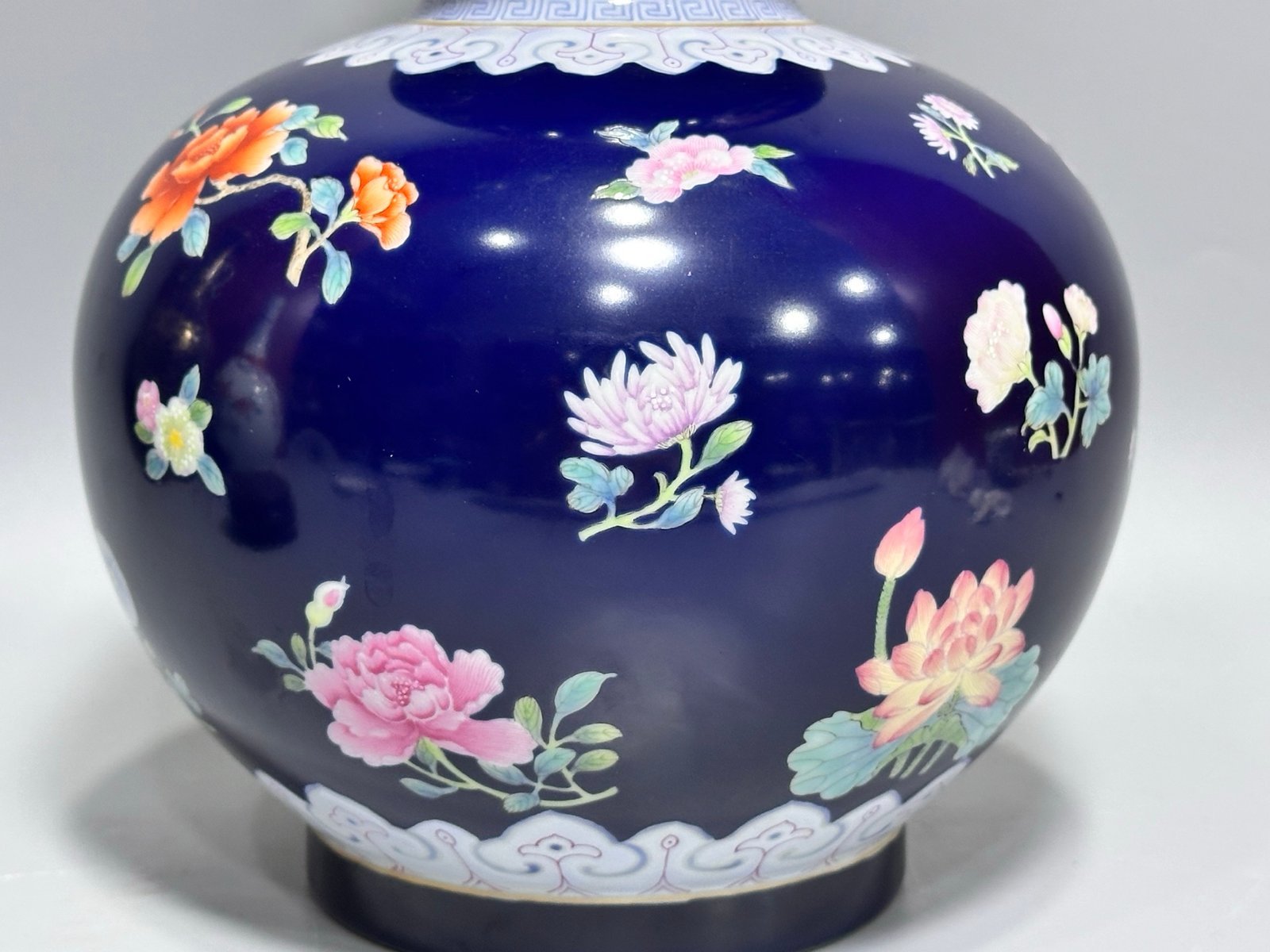 Qing Dynasty Qianlong blue-glazed pastel floral gourd vase