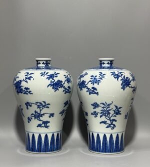 Qing Dynasty Qianlong blue and white plum vase