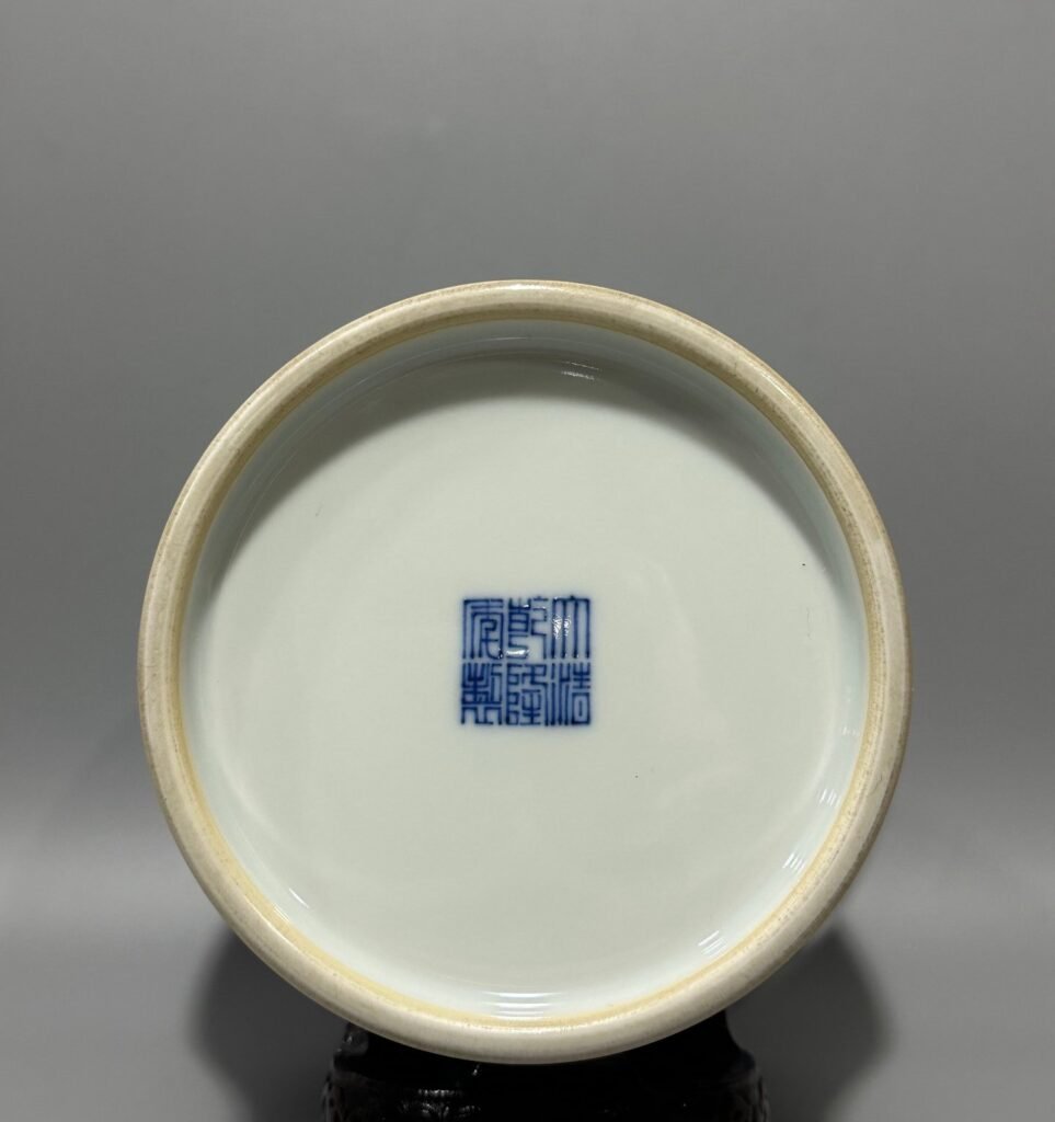 Qing Dynasty Qianlong blue and white plum vase
