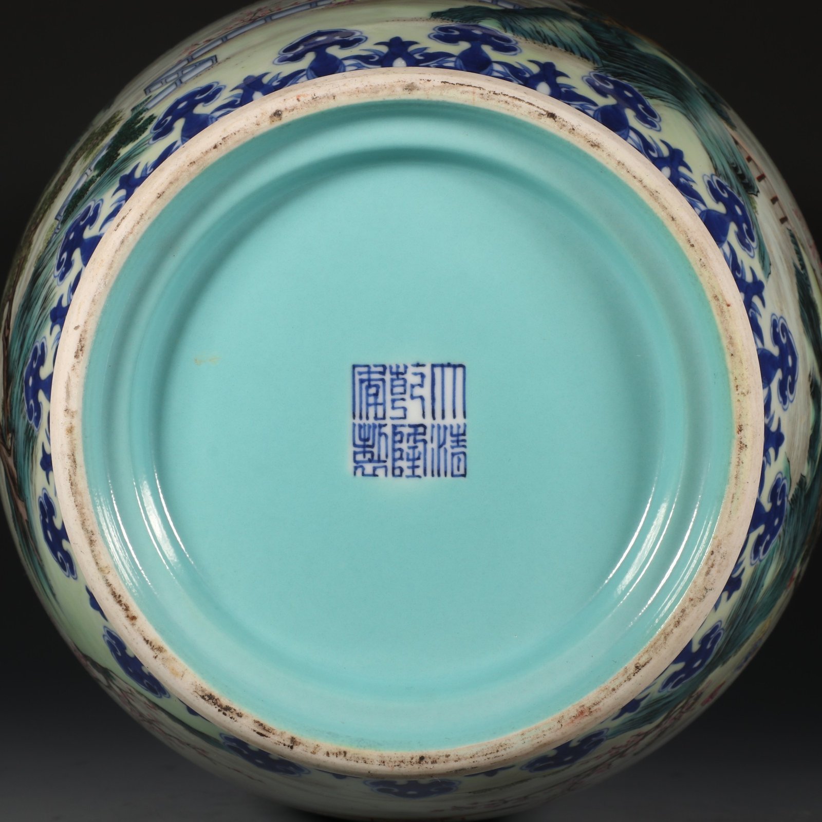 Qing Dynasty Qianlong Blue and white pastel landscape and figure amphora