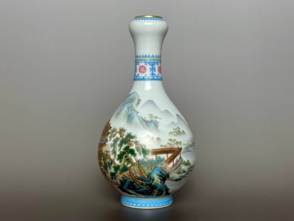 Qing Dynasty Yongzheng emerald greens on the edges poems about landscapes garlic bottle