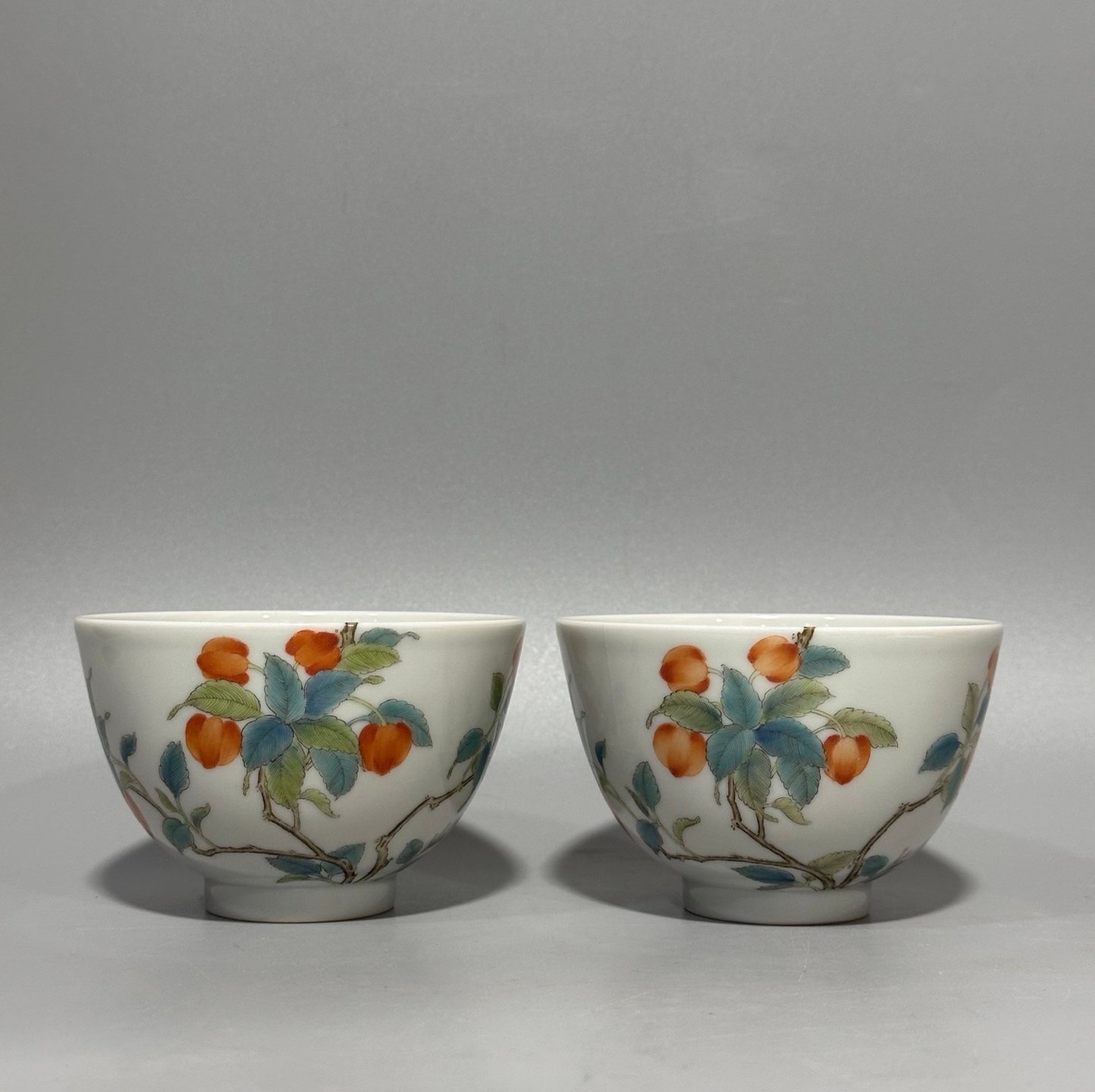 Qing Dynasty Yongzheng this pastel-colored cherry-patterned bowl