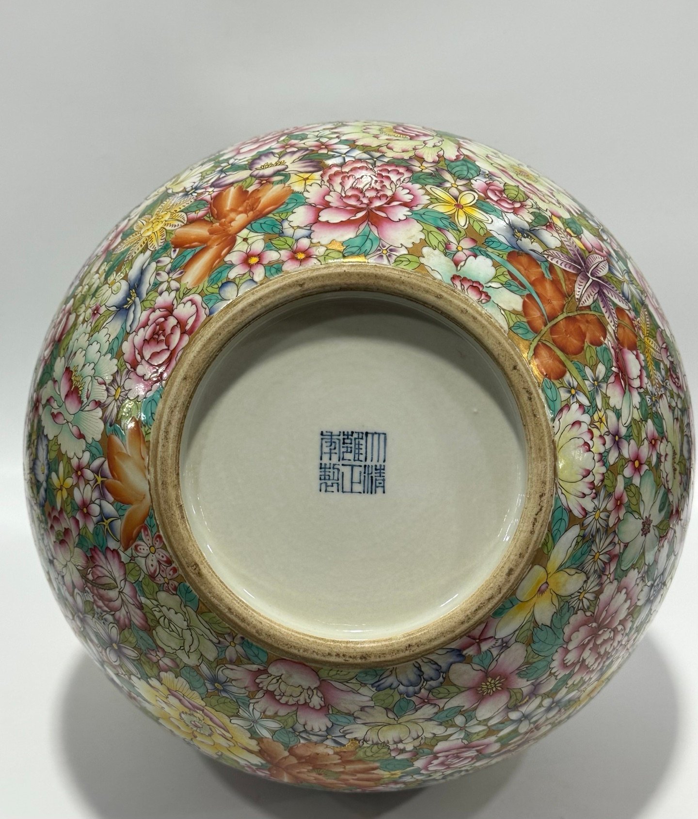 Qing Dynasty Yongzheng an enamel celestial vase