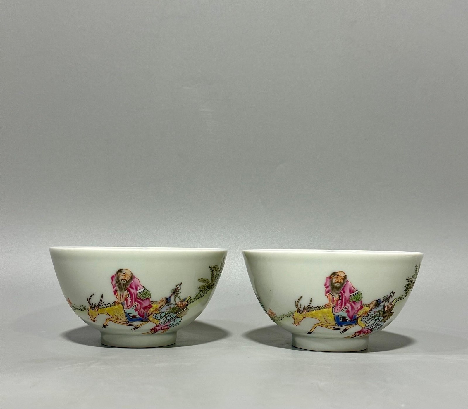 Qing Dynasty Yongzheng this pastel bowl