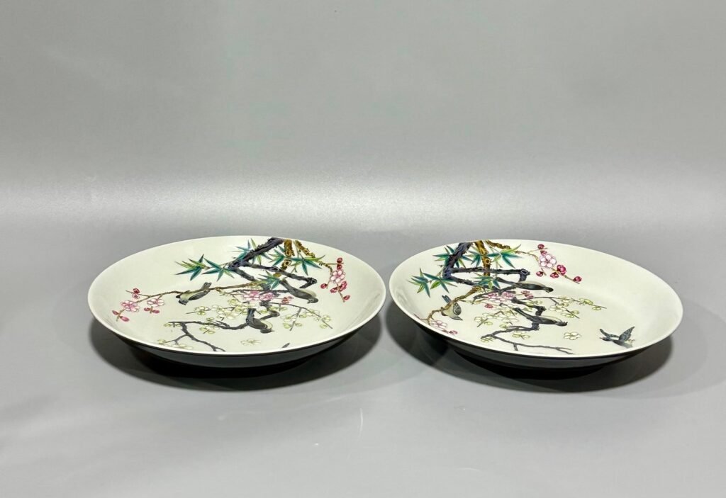 Qing Dynasty Yongzheng this pastel magpie plate