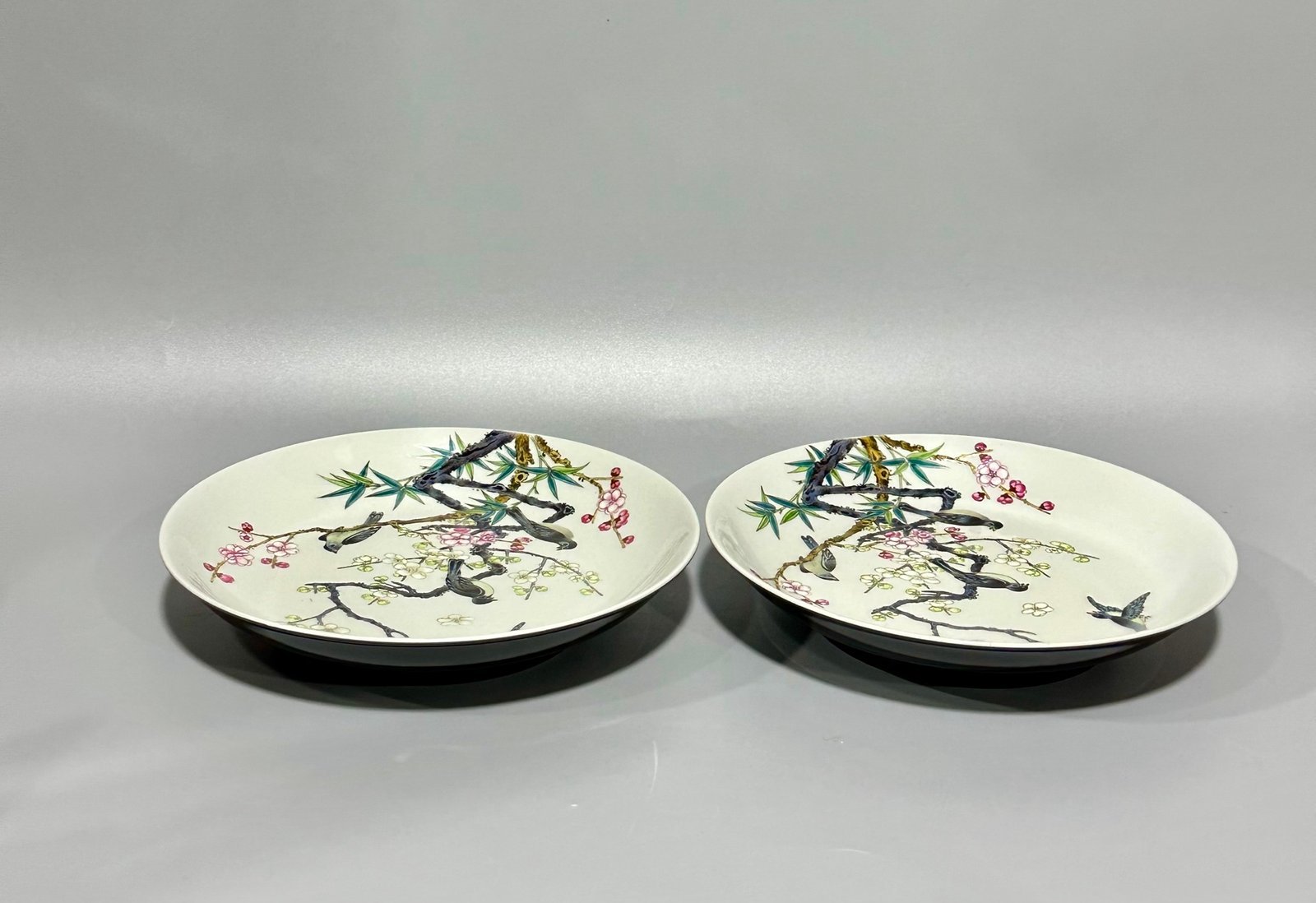 Qing Dynasty Yongzheng this pastel magpie plate