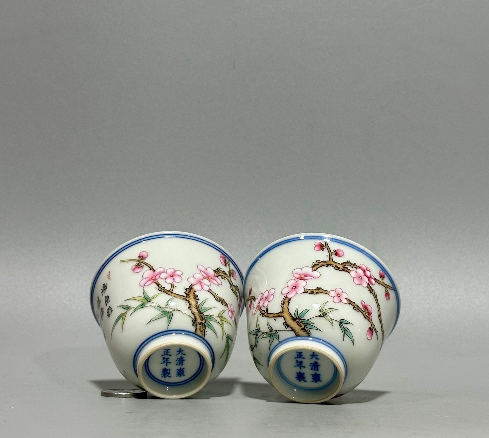 Qing Dynasty Yongzheng this cup is Burner in pastel color with floral