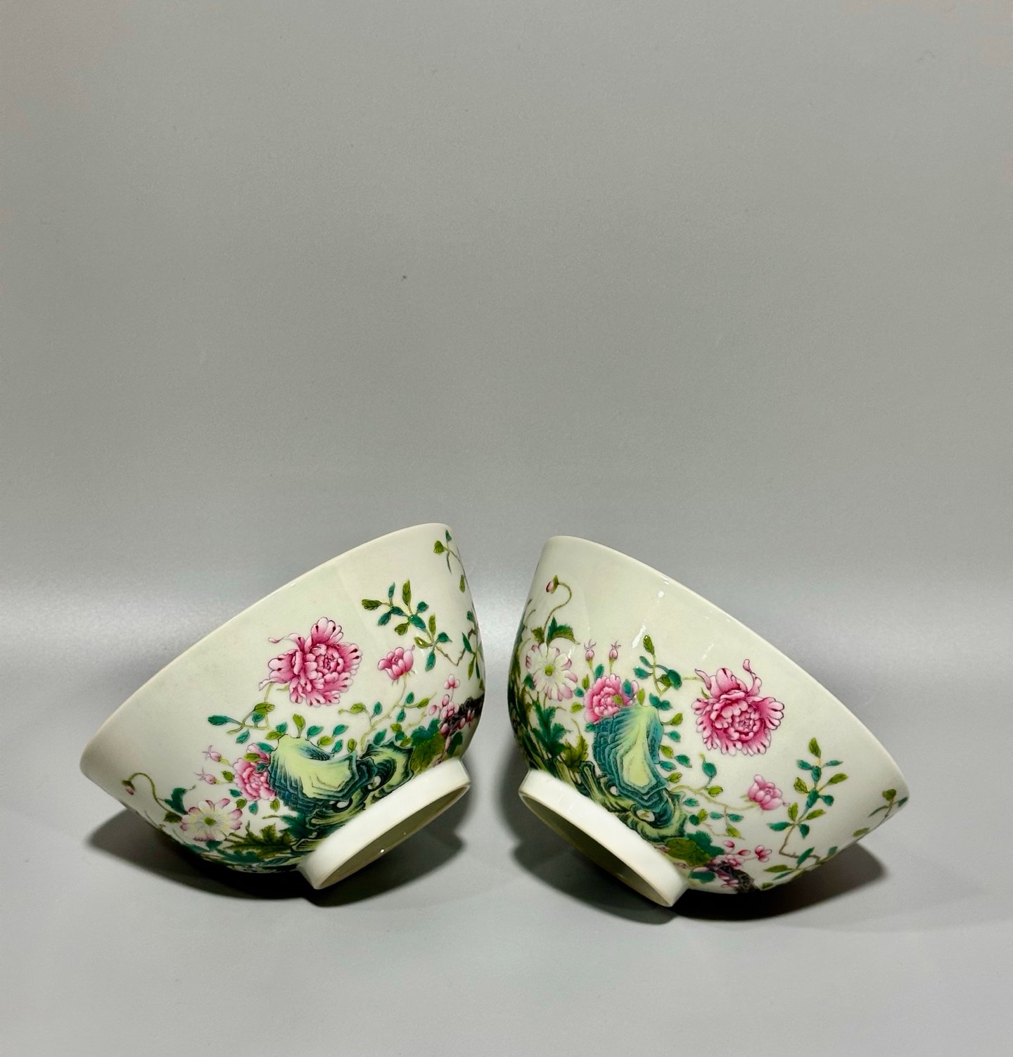 Qing Dynasty Yongzheng this is pastel flower-flowered wealth bowl