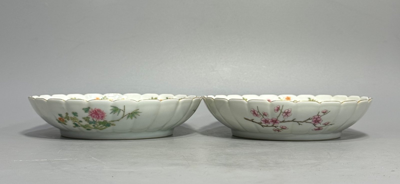 Qing Dynasty Yongzheng pink-colored butterfly plate