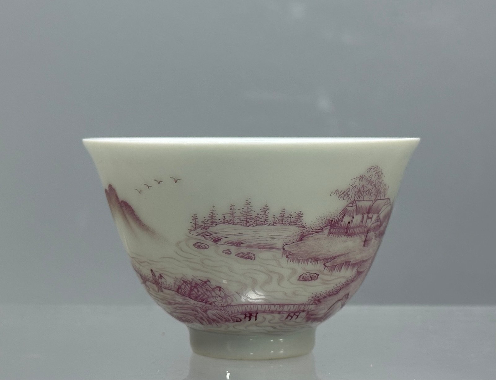 Qing Dynasty Yongzheng carmine red landscape cup