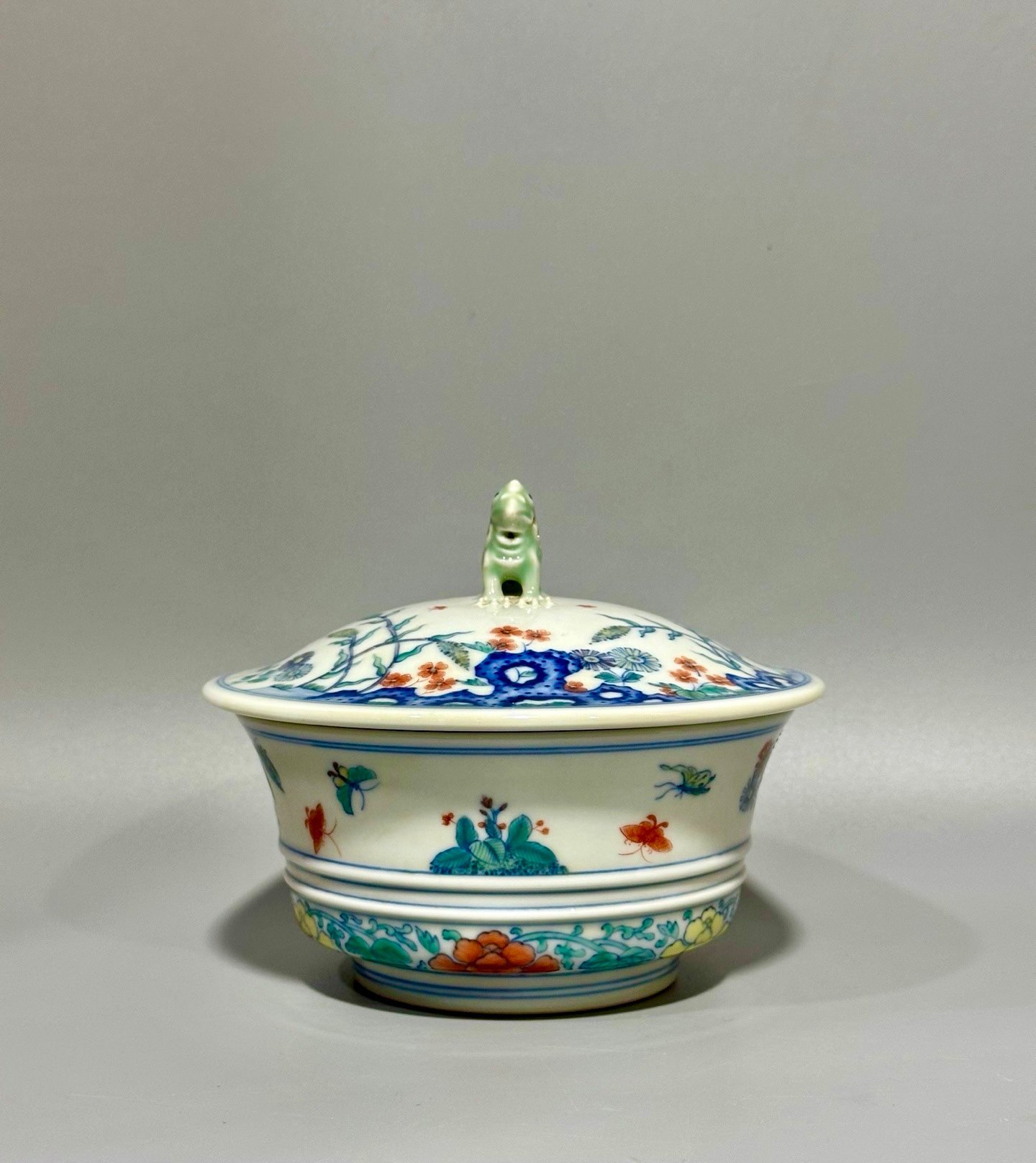 Qing Dynasty Yongzheng this blue and white flower bowl