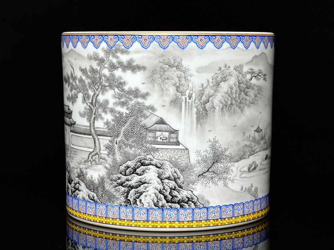 Qing Dynasty Yongzheng with and gold rim ink color landscape and poem pen holder