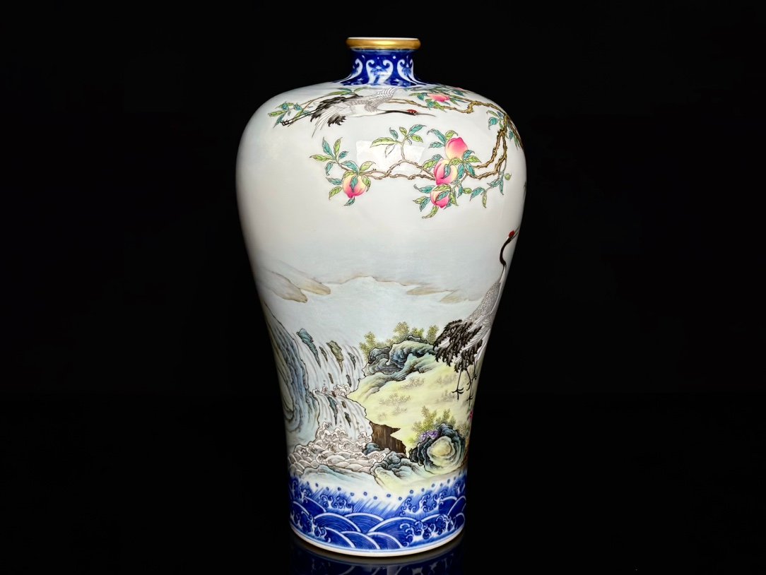 Qing Dynasty Yongzheng blue and white with gold rim deer and crane in spring plum vase