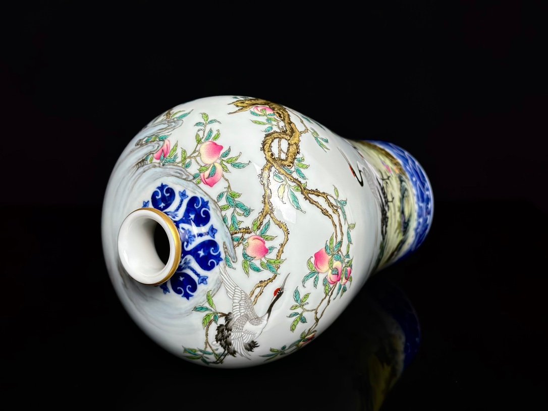 Qing Dynasty Yongzheng blue and white with gold rim deer and crane in spring plum vase