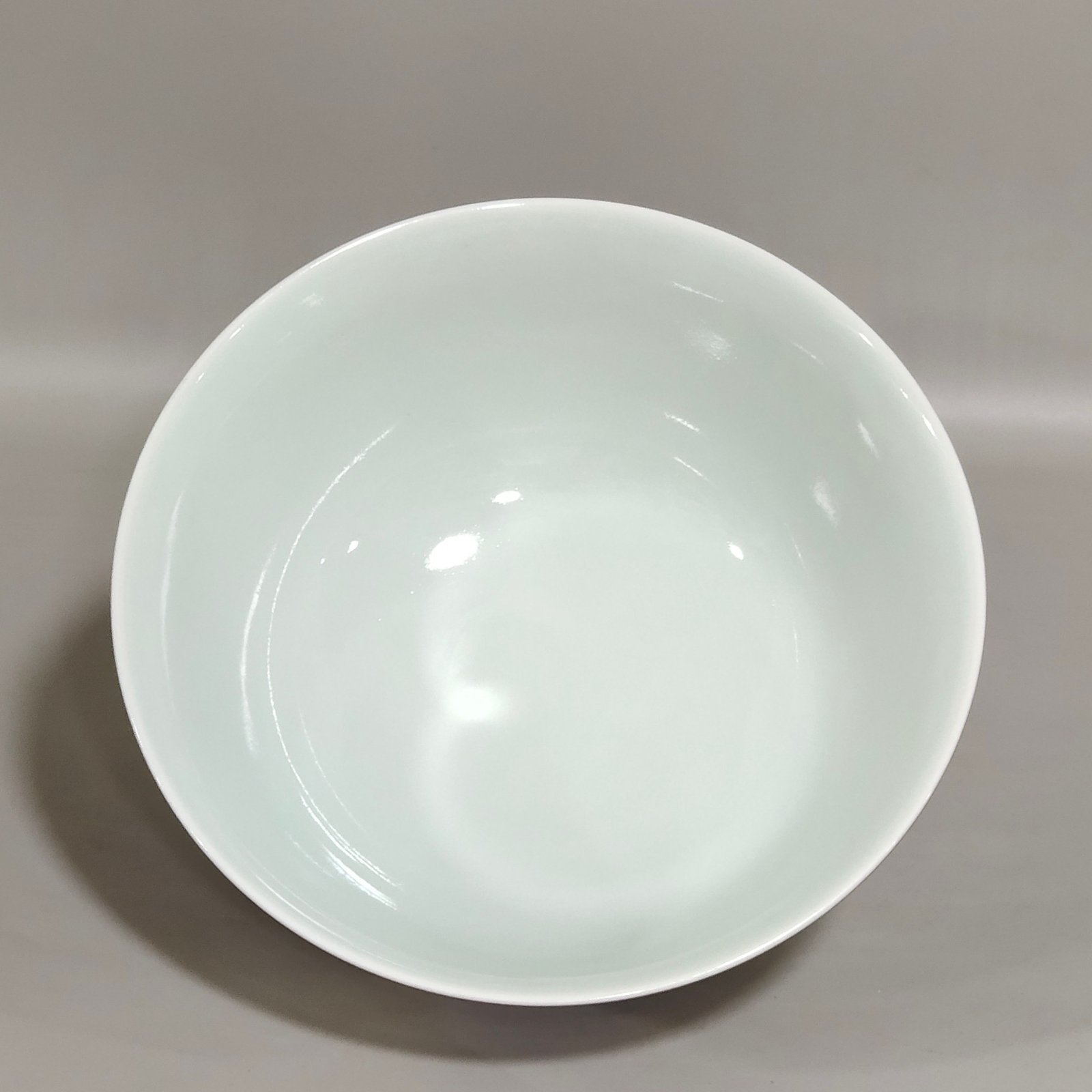 Qing Dynasty Qianlong Carmine flower bowl
