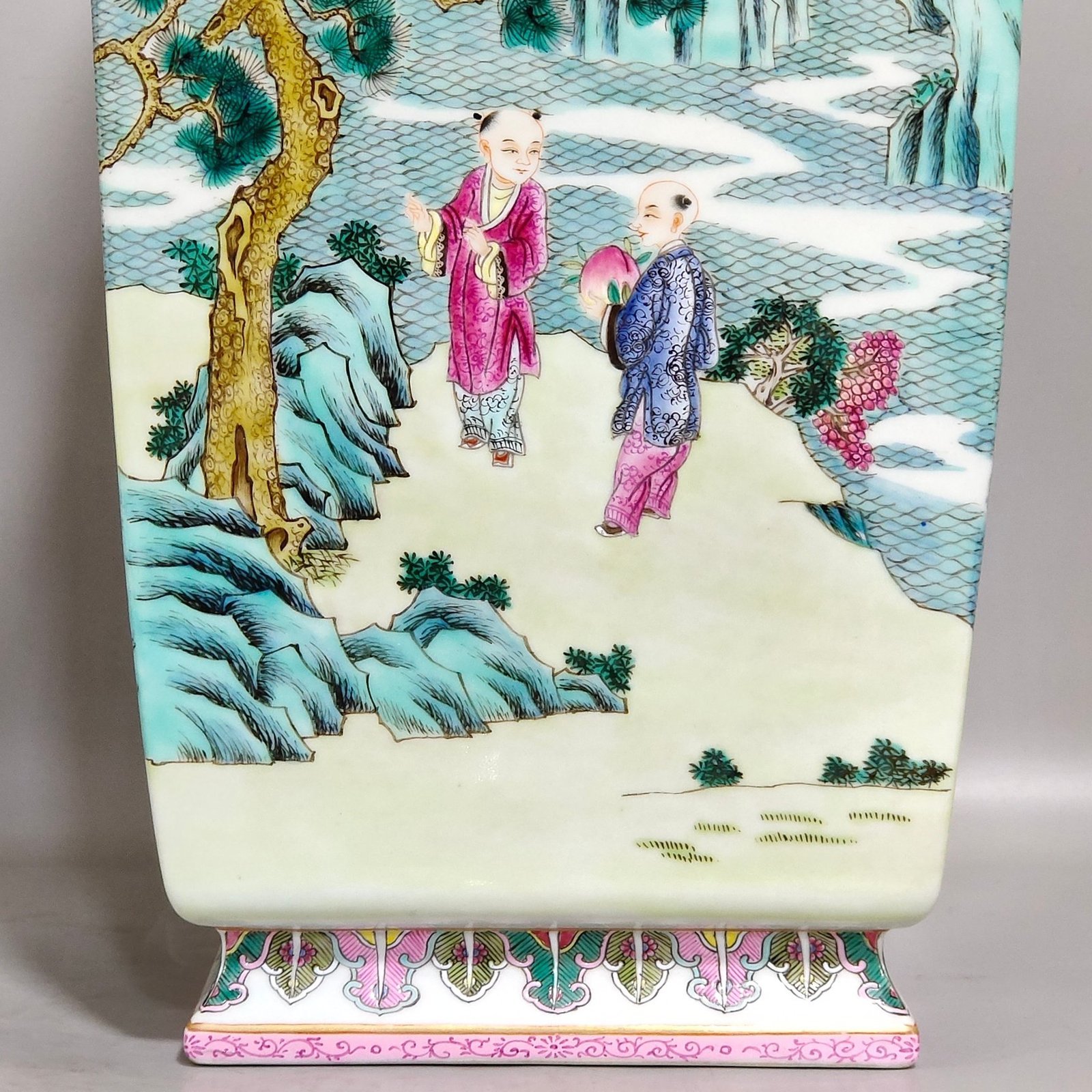 Qing Dynasty Daoguang star square inlaid vessel