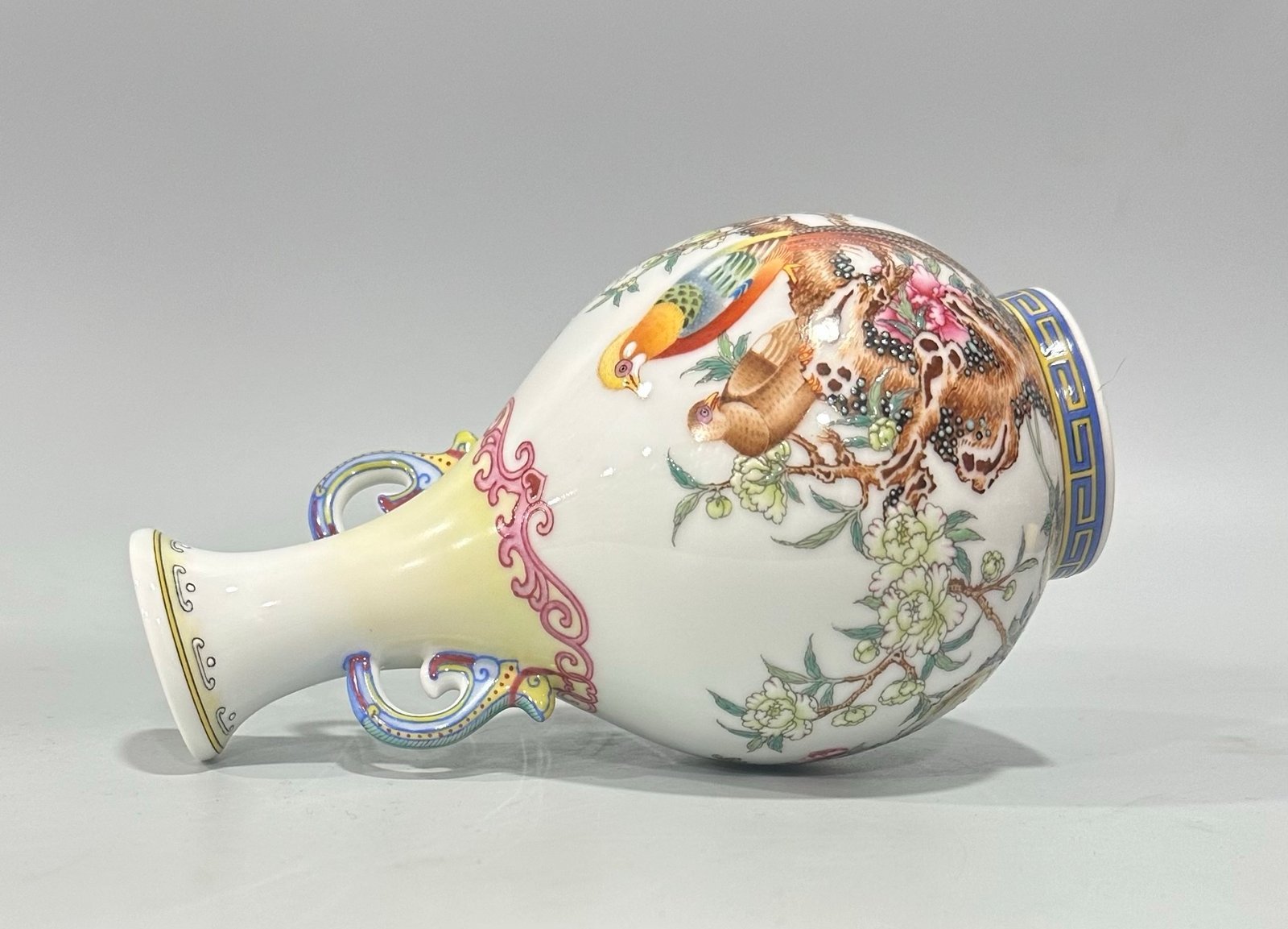 Qing Dynasty Qianlong enamel flower and bird poetry amphora