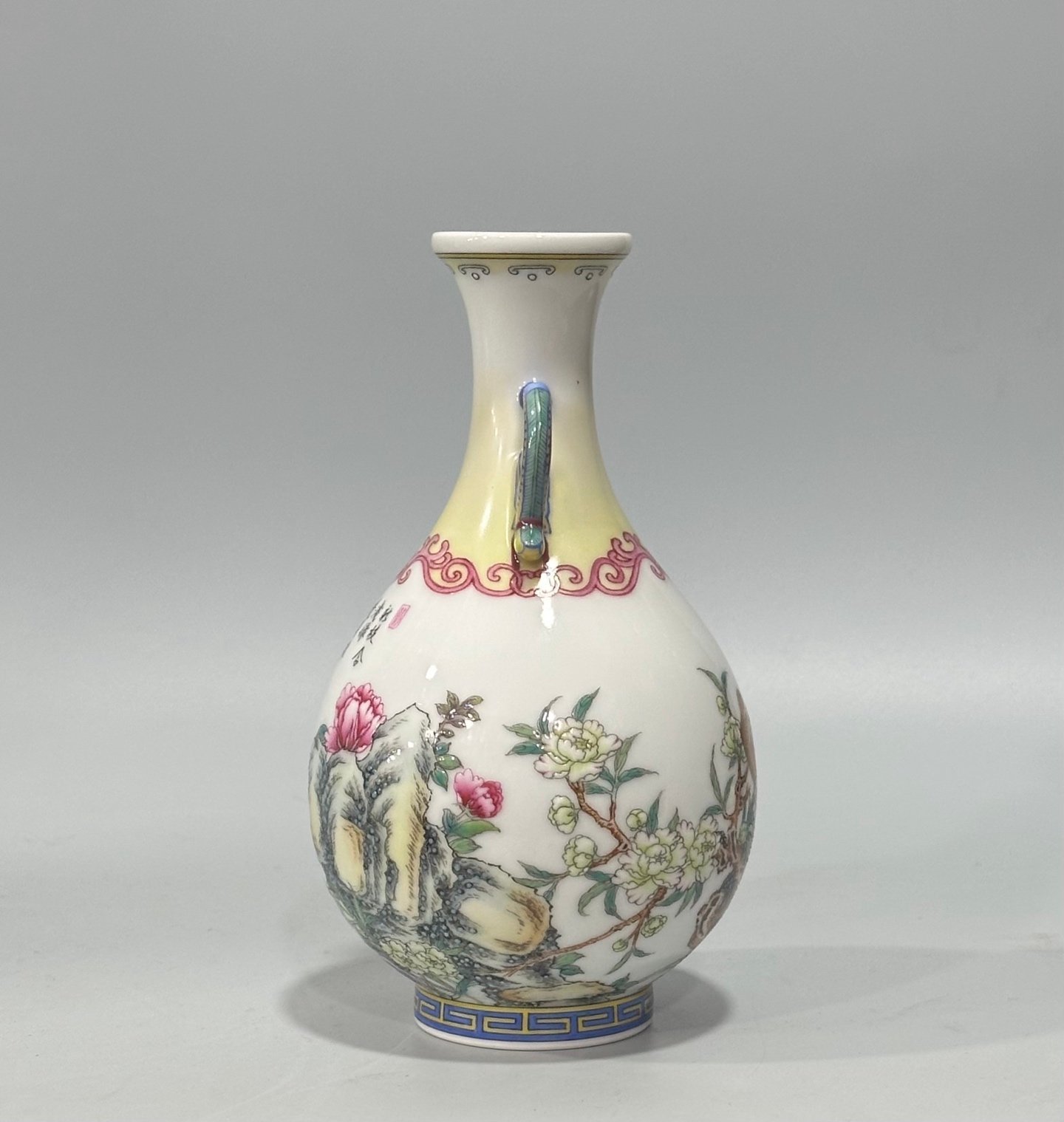 Qing Dynasty Qianlong enamel flower and bird poetry amphora