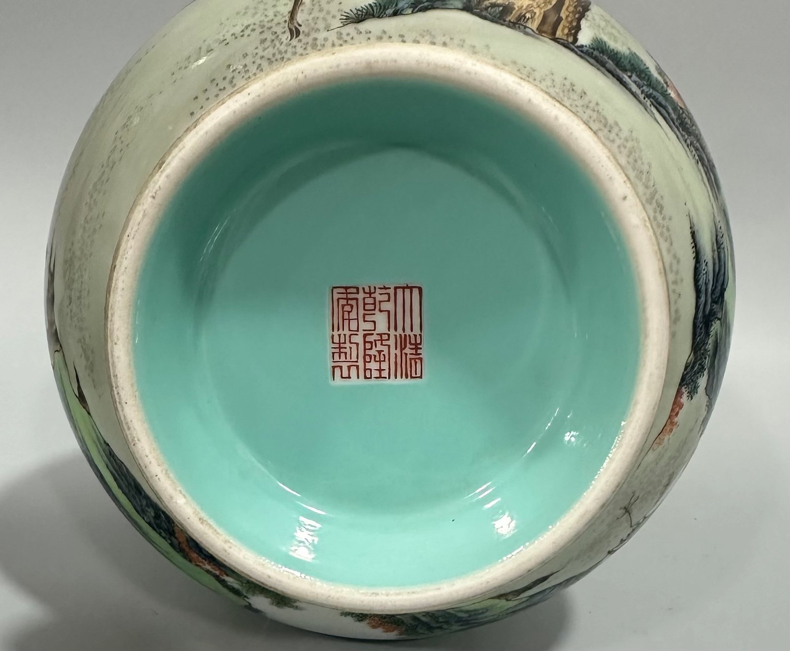 Qing Dynasty Qianlong pastel pine deer and crane garlic vase
