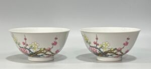 Qing Dynasty Yongzheng enamel plum and bamboo double clear bowl