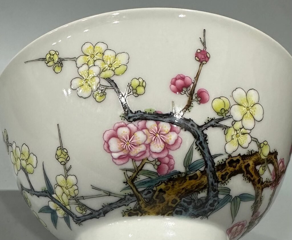 Qing Dynasty Yongzheng enamel plum and bamboo double clear bowl