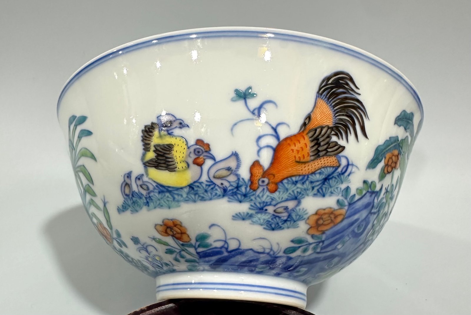 Qing Dynasty Yongzheng blue and white chicken bowl