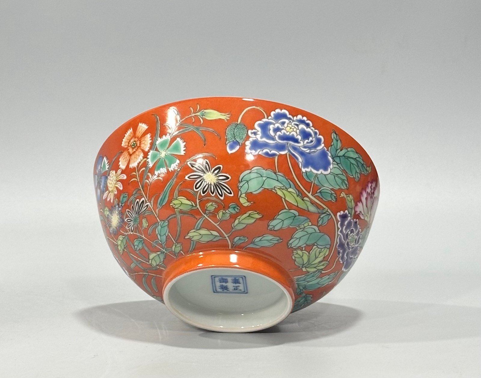 Qing Dynasty Yongzheng enamel flower bowl