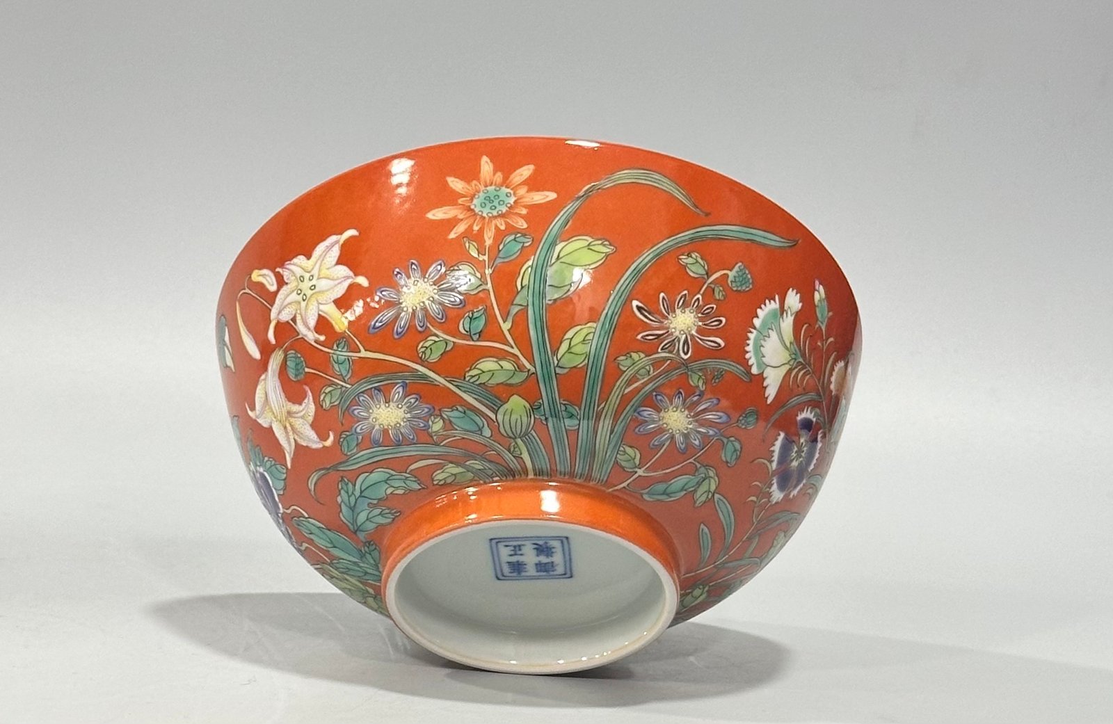 Qing Dynasty Yongzheng enamel flower bowl