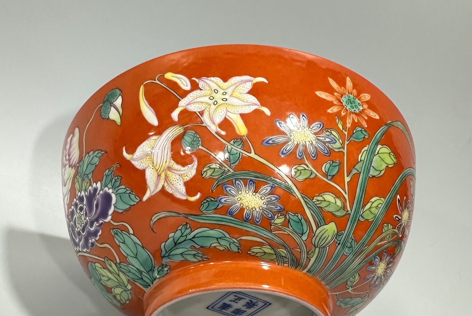 Qing Dynasty Yongzheng enamel flower bowl