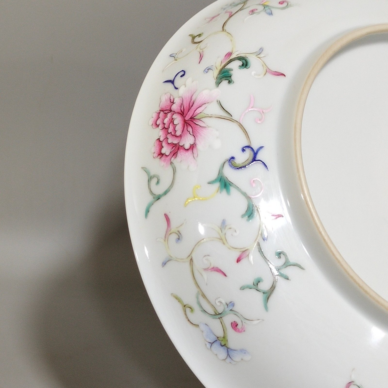 Qing Dynasty Hongxian window-opening baby play plate