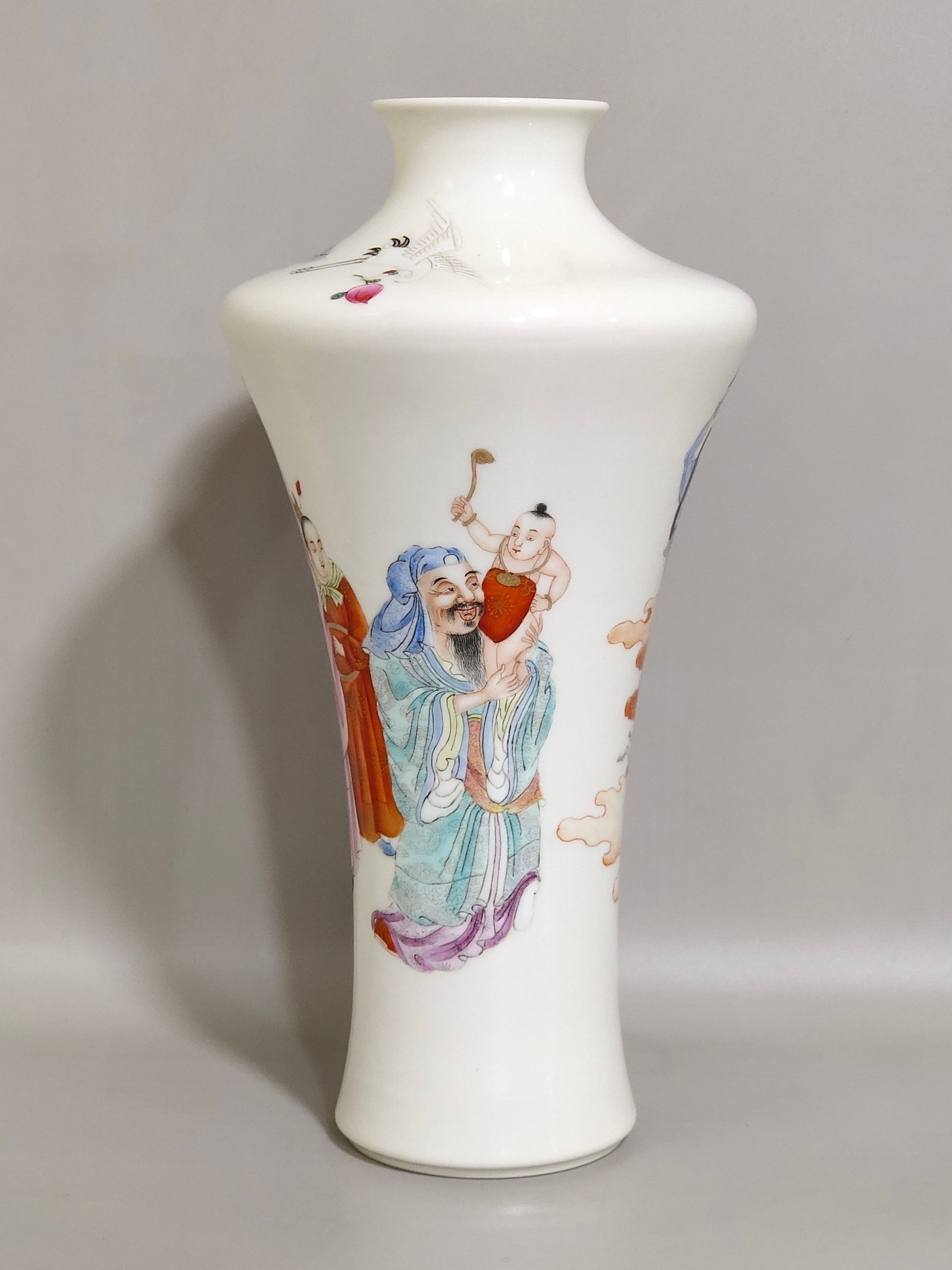 Qing Dynasty Hongxian Three-star gift vase