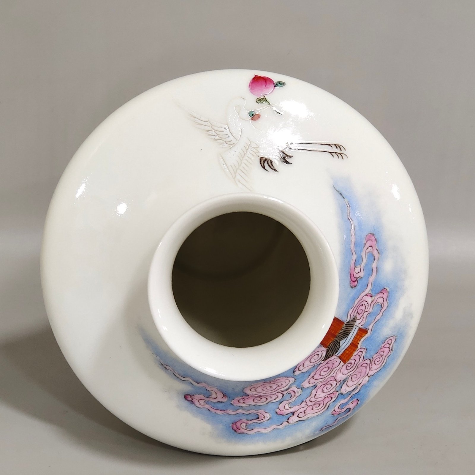 Qing Dynasty Hongxian Three-star gift vase